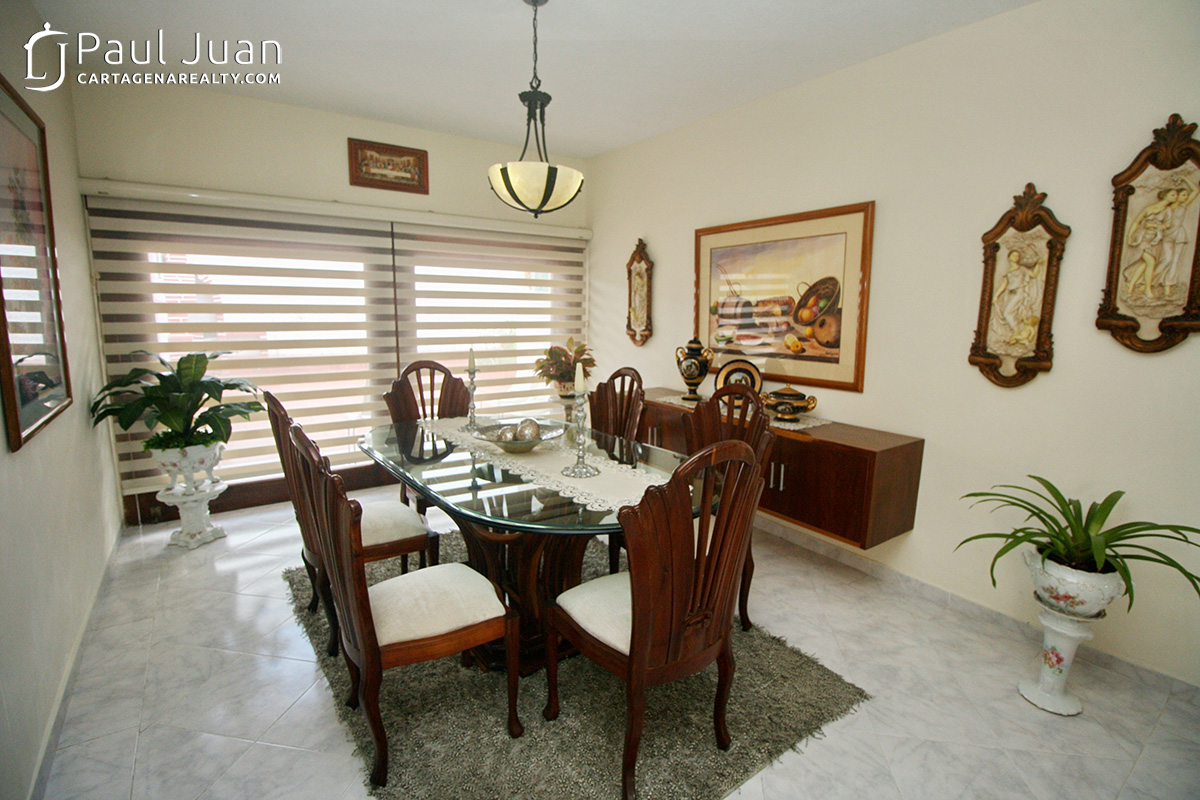 Charming house in Castillogrande